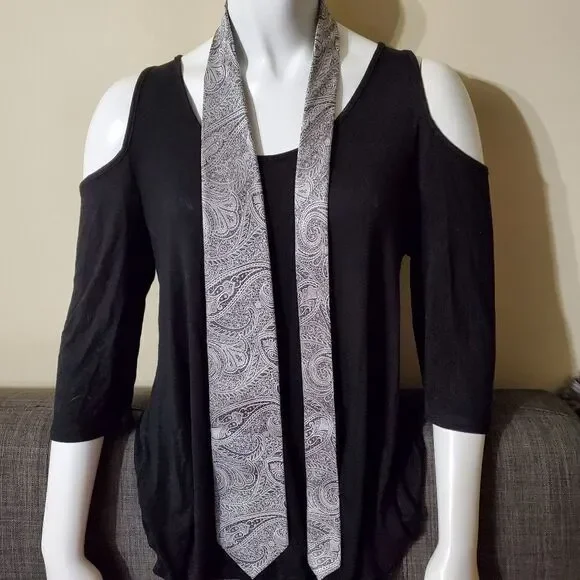 Kirkland Signature Gray & Silver Paisley Silk Tie - Picture 3 of 5